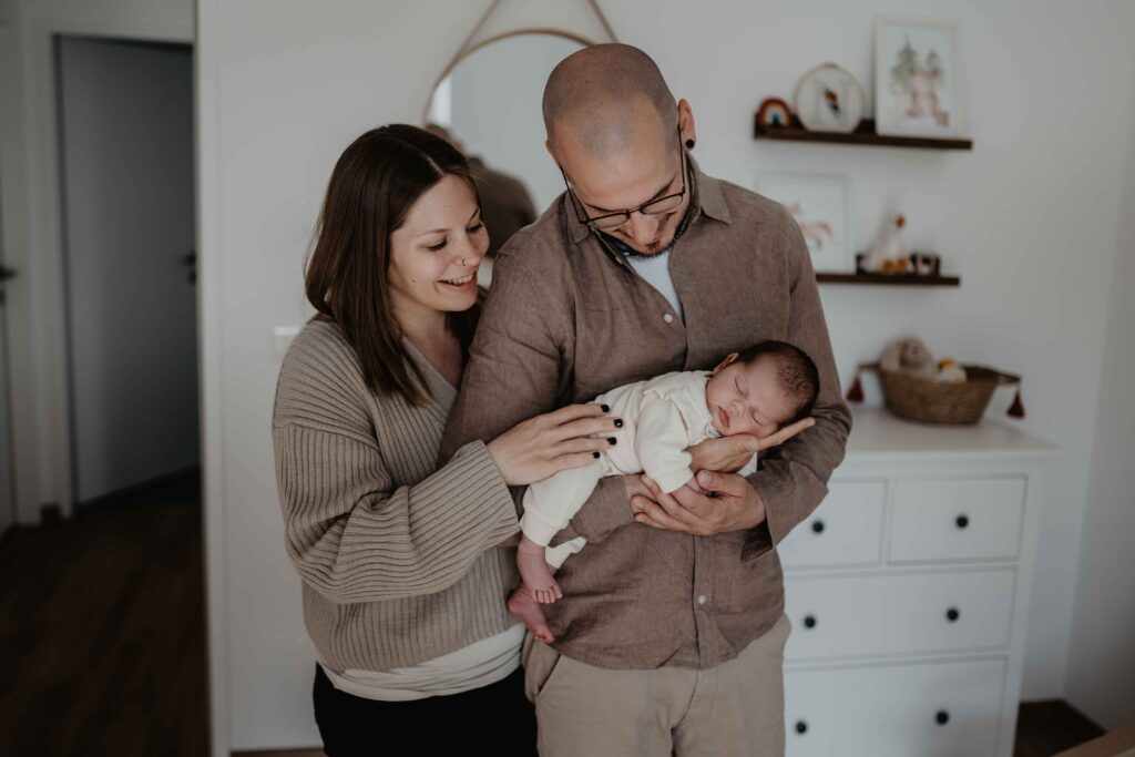 Natürliche Babyfotos Wien – Tanja, Richard und Nelleke