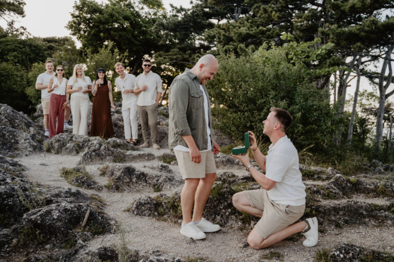 Fotoshooting eures Heiratsantrages in Mödling – Patrick und Manuel